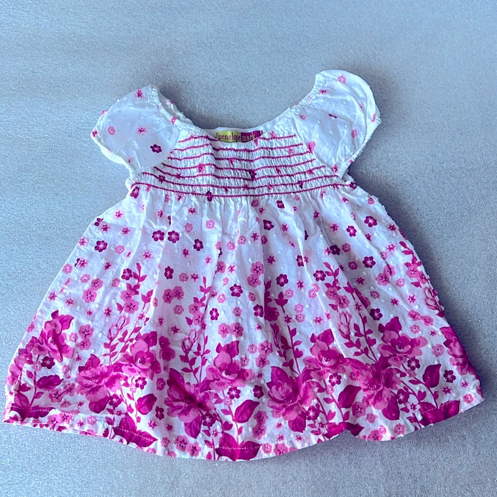 Pink and white floral spring summer top size 4T